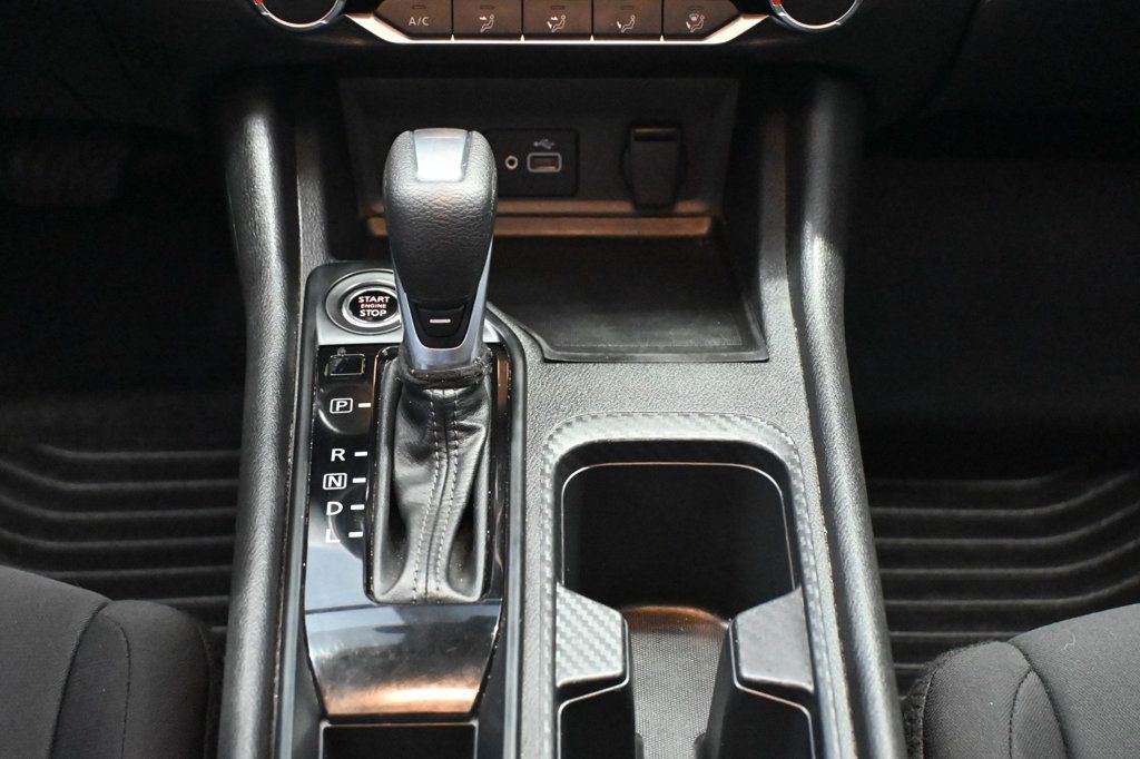 Nissan Sentra photo 14
