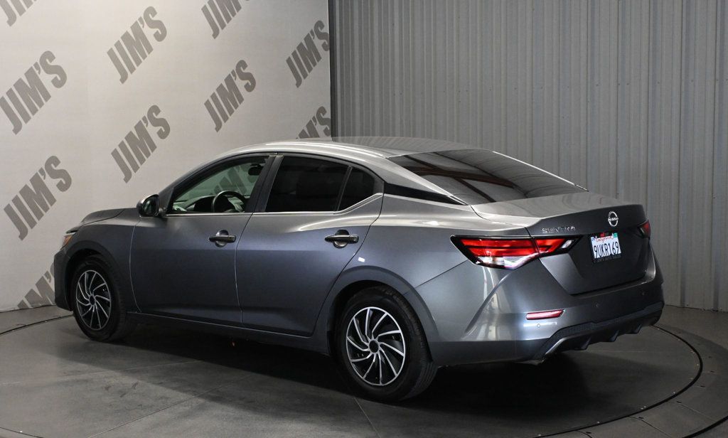 Nissan Sentra photo 7