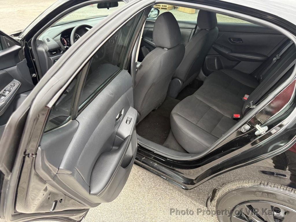 2024 Nissan Sentra S photo 9