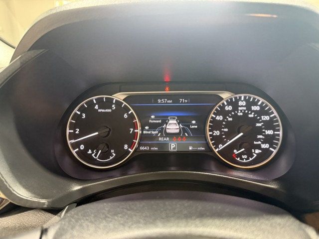 2024 Nissan Sentra SR photo 12