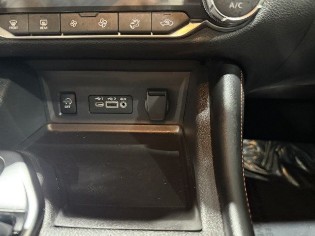 2024 Nissan Sentra SR photo 15