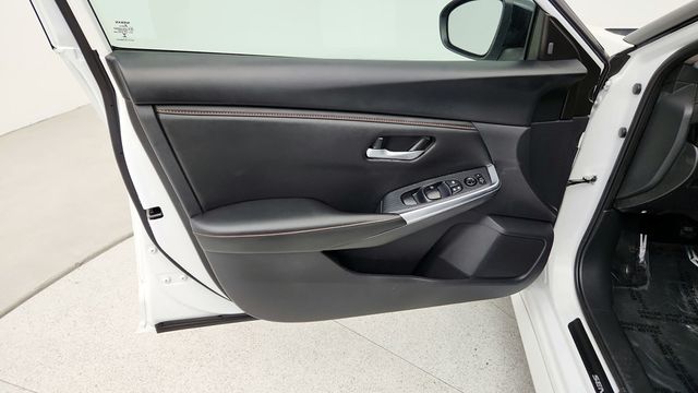 2024 Nissan Sentra SR CVT with 18'' Black Alloy Wheels - 22947400 - 9