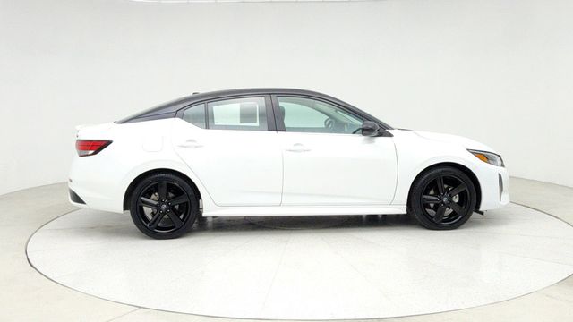 2024 Nissan Sentra SR CVT with 18'' Black Alloy Wheels - 22947400 - 3