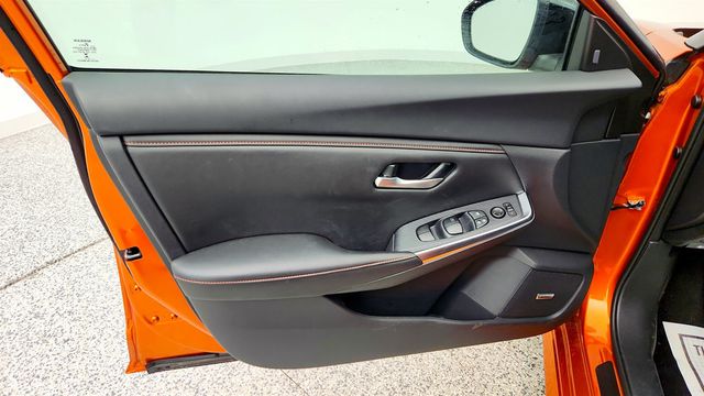 2024 Nissan Sentra SR CVT w/ Premium Package and 18'' Black Alloy - 23016524 - 10