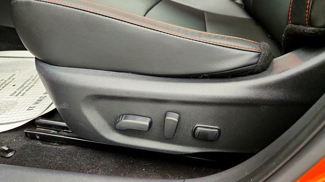 2024 Nissan Sentra SR CVT w/ Premium Package and 18'' Black Alloy - 23016524 - 11