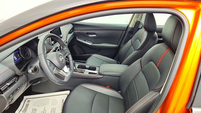 2024 Nissan Sentra SR CVT w/ Premium Package and 18'' Black Alloy - 23016524 - 19