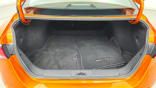 2024 Nissan Sentra SR CVT w/ Premium Package and 18'' Black Alloy - 23016524 - 21