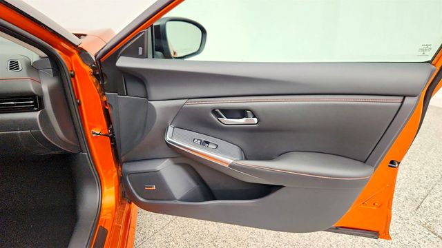 2024 Nissan Sentra SR CVT w/ Premium Package and 18'' Black Alloy - 23016524 - 25