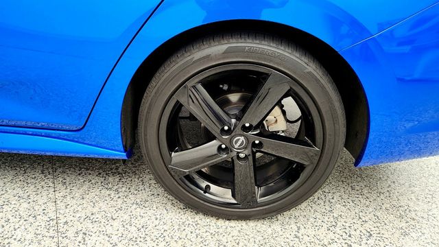 2024 Nissan Sentra SR CVT w/ Premium Pkg & 18'' Black Alloy Wheels - 23029293 - 8