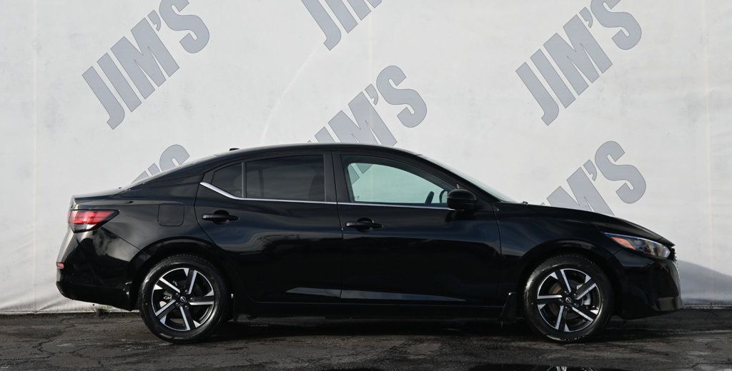 2024 Nissan Sentra SV photo 3