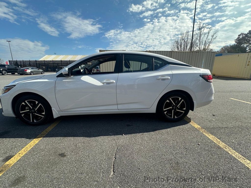 2024 Nissan Sentra SV photo 4