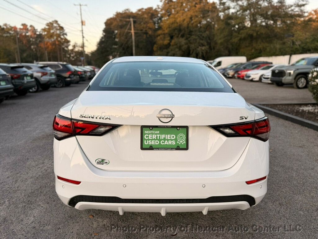 2024 Nissan Sentra SV photo 4