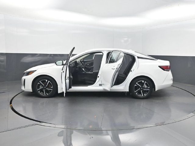 2024 Nissan Sentra SV CVT - 23072744 - 32