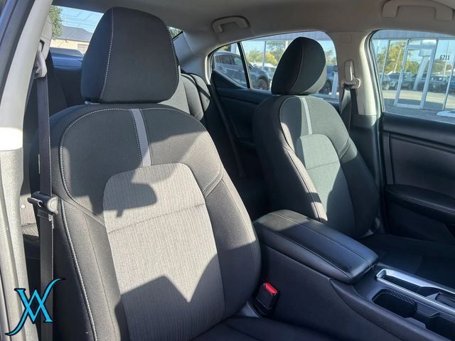 2024 Nissan Sentra SV Sedan 4D - 23093711 - 25