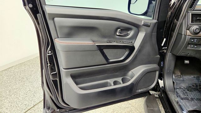 2024 Nissan Titan 4x4 Crew Cab PRO-4X w/ Convenience & Utility Pkgs - 23081743 - 9