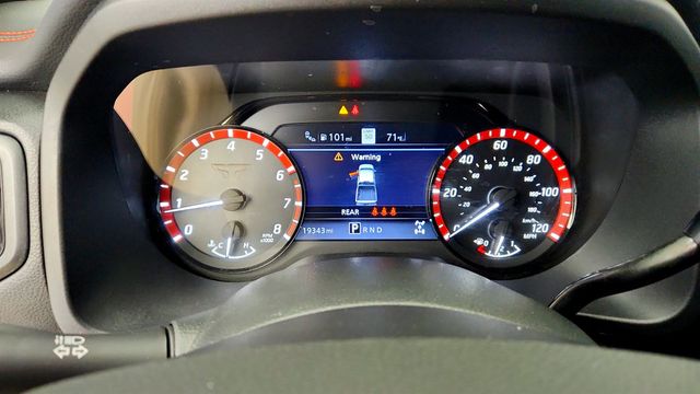 2024 Nissan Titan 4x4 Crew Cab PRO-4X w/ Convenience & Utility Pkgs - 23081743 - 13