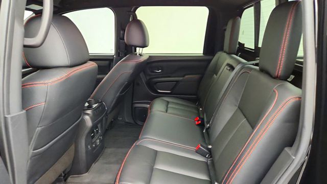 2024 Nissan Titan 4x4 Crew Cab PRO-4X w/ Convenience & Utility Pkgs - 23081743 - 19