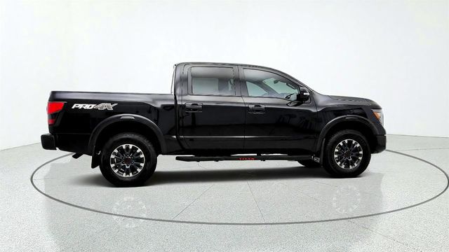 2024 Nissan Titan 4x4 Crew Cab PRO-4X w/ Convenience & Utility Pkgs - 23081743 - 3