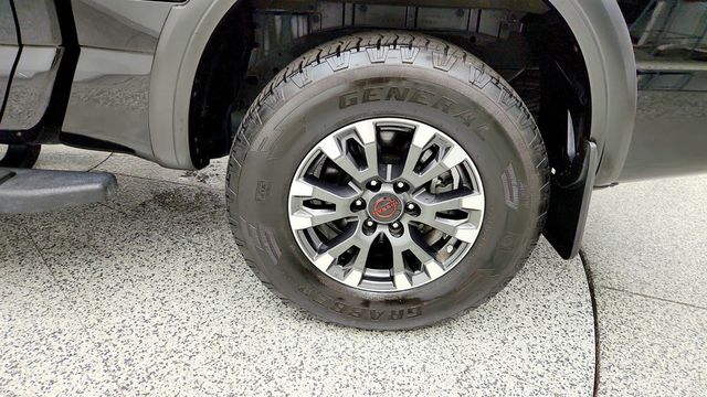 2024 Nissan Titan 4x4 Crew Cab PRO-4X w/ Convenience & Utility Pkgs - 23081743 - 8