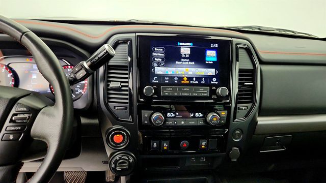 2024 Nissan Titan 4x4 Crew Cab PRO-4X w/ Rugged Step Boards - 23081836 - 33