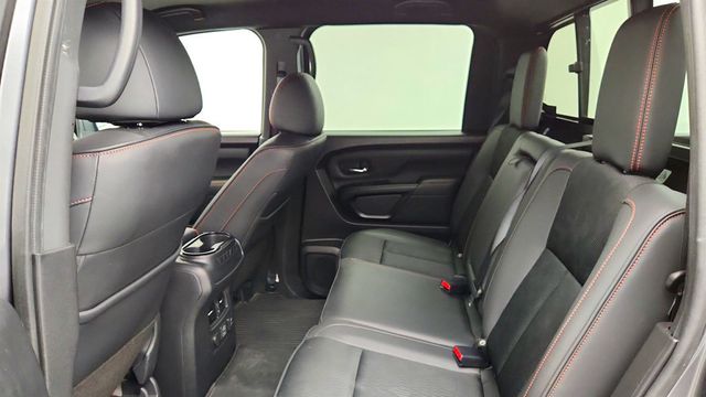 2024 Nissan Titan 4x4 Crew Cab PRO-4X w/ Rugged Step Boards - 23081836 - 37