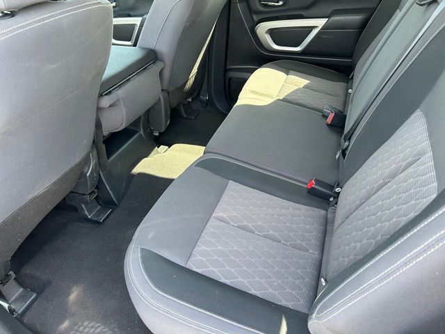 2024 Nissan Titan 4x4 Crew Cab SV - 23015552 - 16