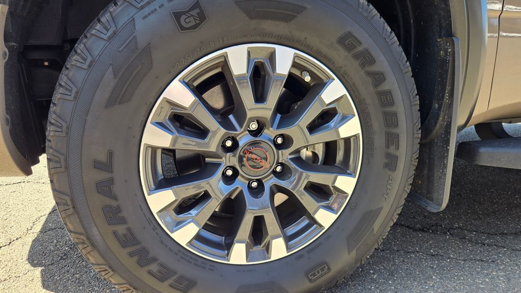 2024 Nissan Titan PRO-4X  - 23002068 - 9