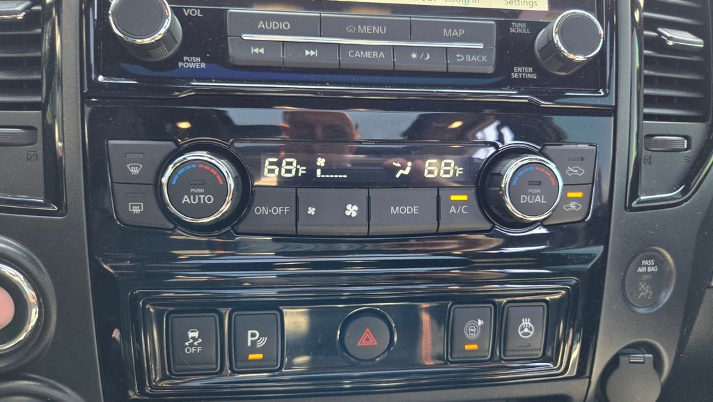 2024 Nissan Titan PRO-4X  - 23002068 - 18