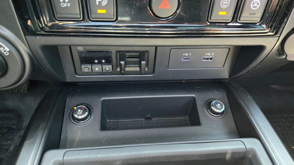 2024 Nissan Titan PRO-4X  - 23002068 - 19