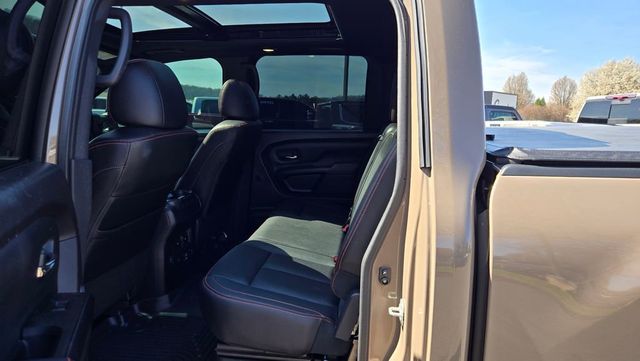 2024 Nissan Titan PRO-4X  - 23002068 - 26