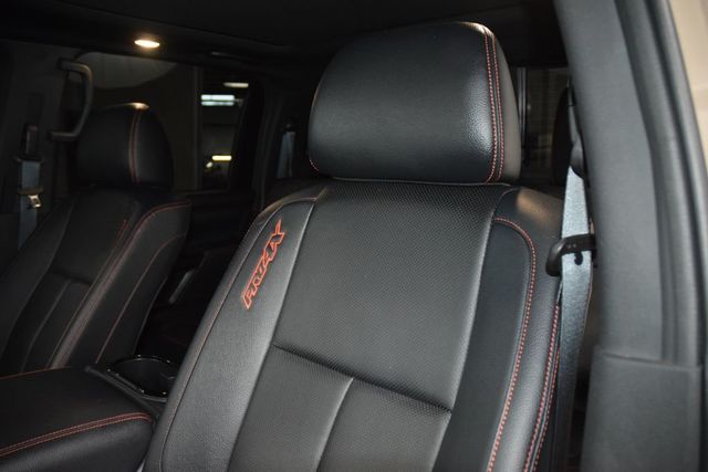 2024 Nissan Titan PRO-4X  - 23002068 - 40