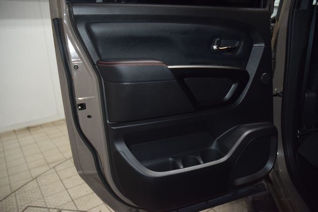 2024 Nissan Titan PRO-4X  - 23002068 - 42