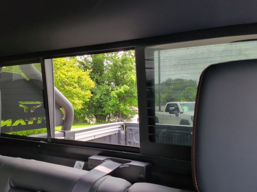 2024 Nissan Titan PRO-4X - 23034580 - 21