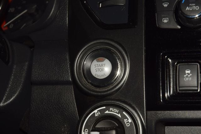 2024 Nissan Titan PRO-4X - 23034580 - 32