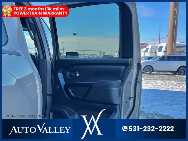 2024 Nissan Titan Crew Cab PRO-4X Pickup 4D 5 1/2 ft - 22961696 - 24