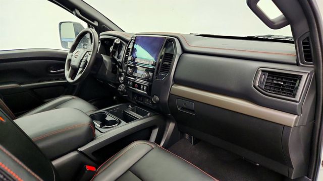 2024 Nissan Titan XD 4x4 Crew Cab PRO-4X w/ Convenience & Premium Packages - 23019558 - 24