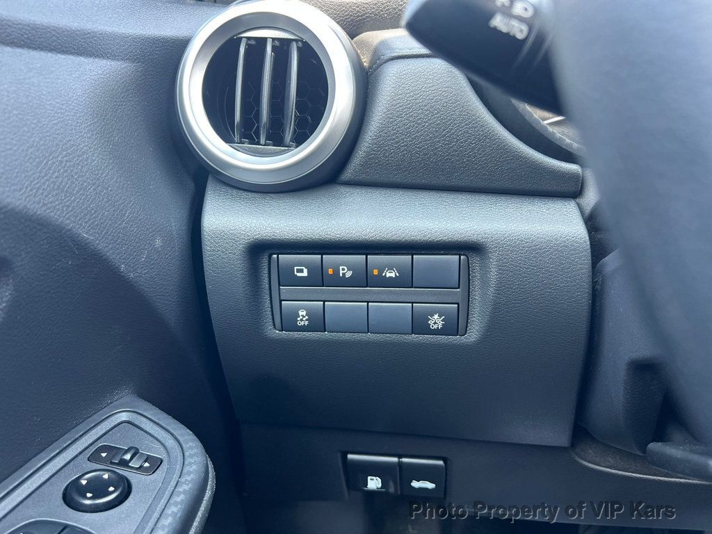 2024 Nissan Versa Sedan photo 13