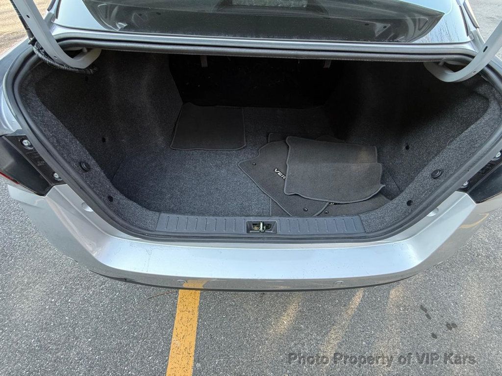 2024 Nissan Versa S CVT - 22982732 - 18