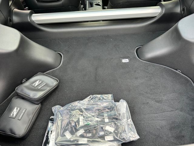 2024 Nissan Z LIMITED HERITAGE EDITION--900 MILES - 22961351 - 10