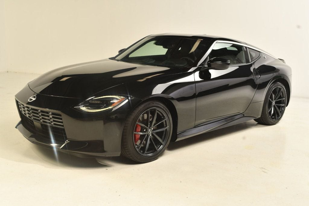 2024 Nissan Z Performance photo 2