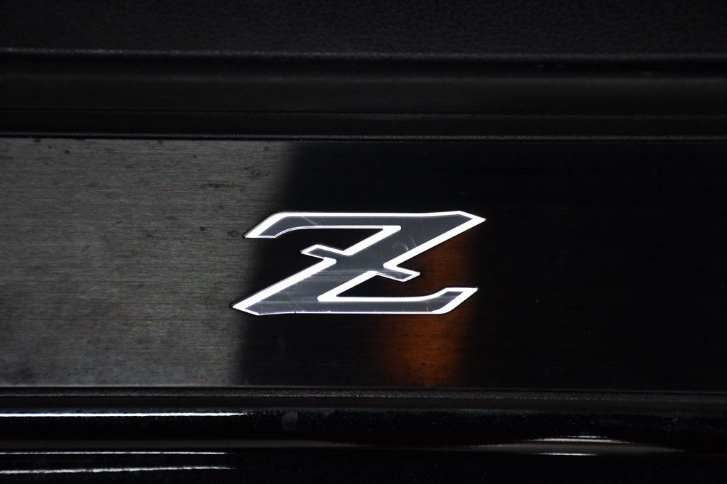Nissan Z photo 17