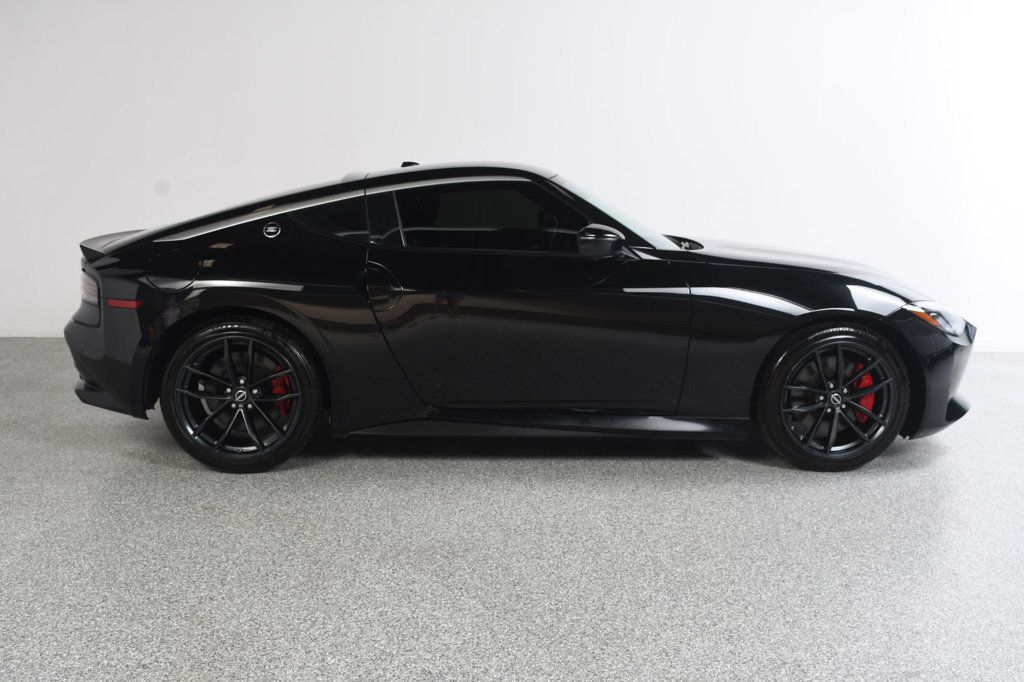 Nissan Z photo 3
