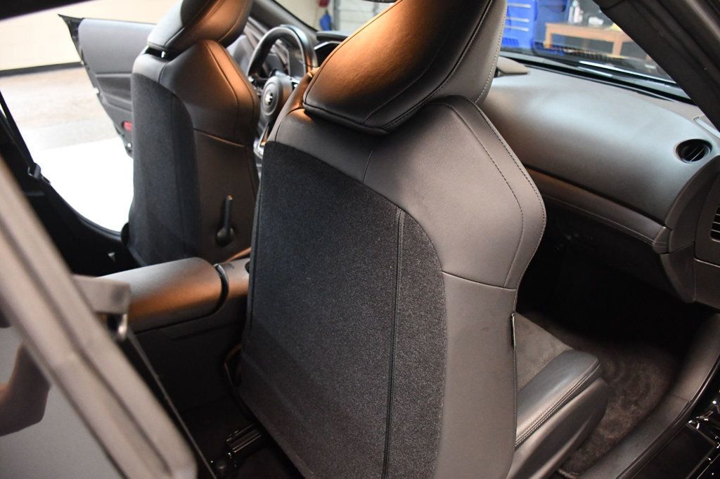 Nissan Z photo 32