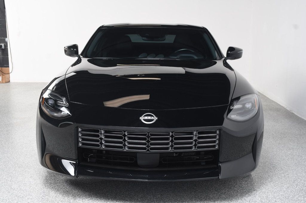 Nissan Z photo 8