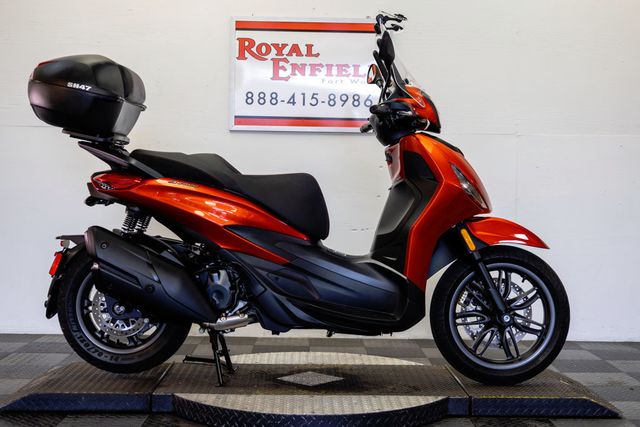 2024 PIAGGIO BV400S 1-OWNER LOW MILES!!! - 23004080 - 0