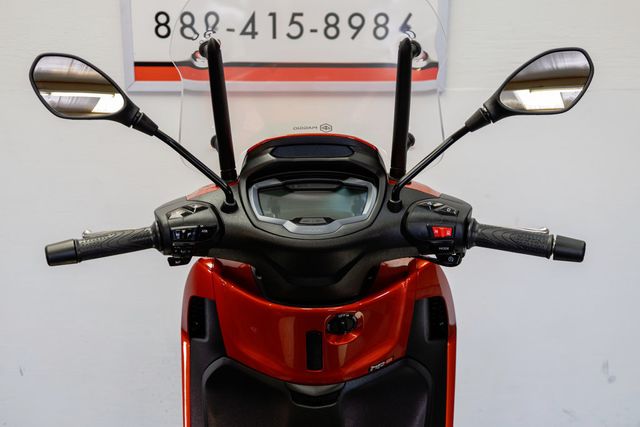 2024 PIAGGIO BV400S 1-OWNER LOW MILES!!! - 23004080 - 10