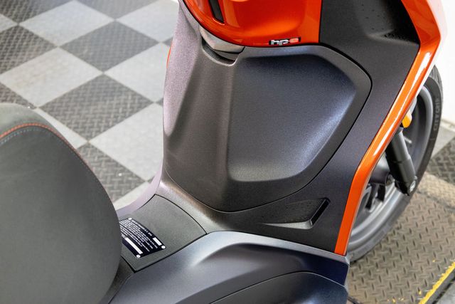 2024 PIAGGIO BV400S 1-OWNER LOW MILES!!! - 23004080 - 15