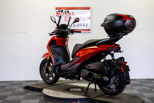 2024 PIAGGIO BV400S 1-OWNER LOW MILES!!! - 23004080 - 3