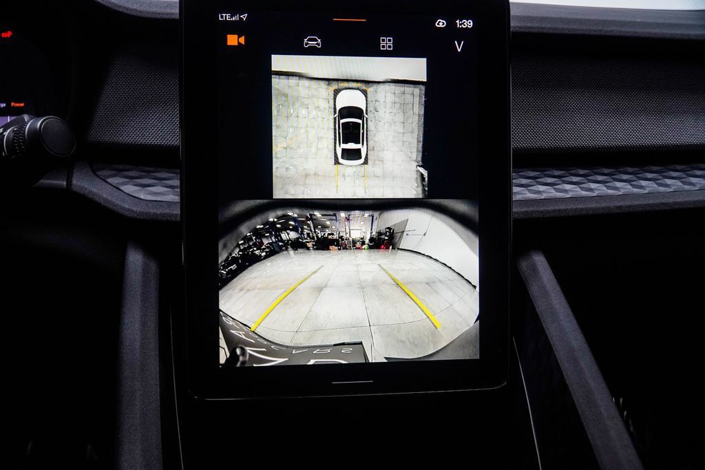 Polestar 2 photo 27