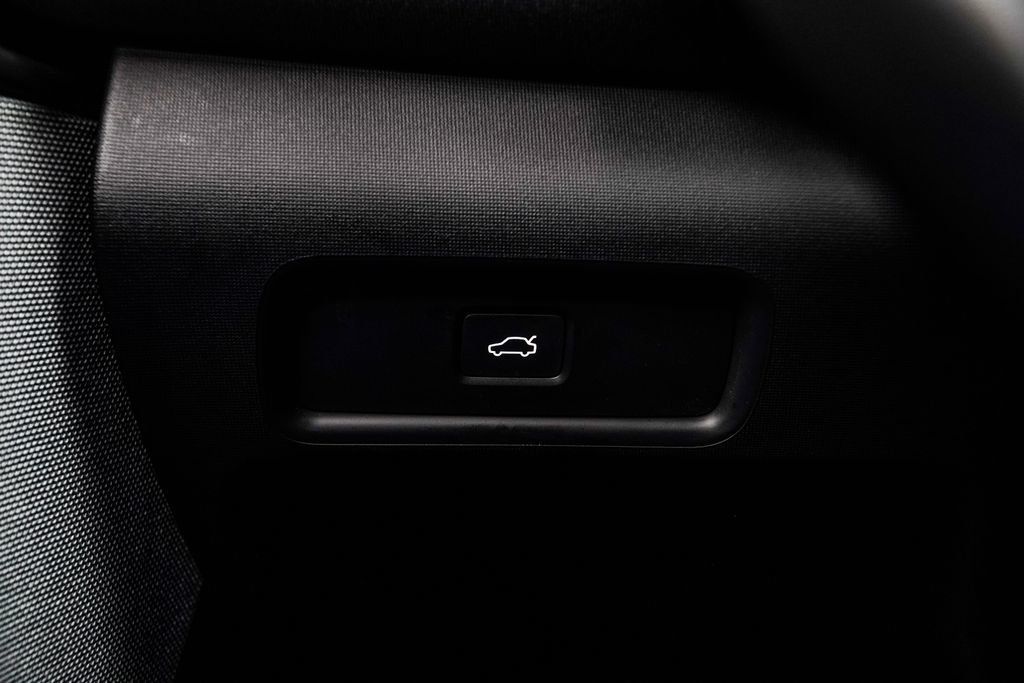 Polestar 2 photo 31